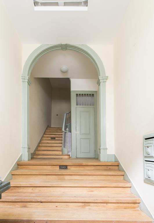 Apartamento Charming Tram 28 *